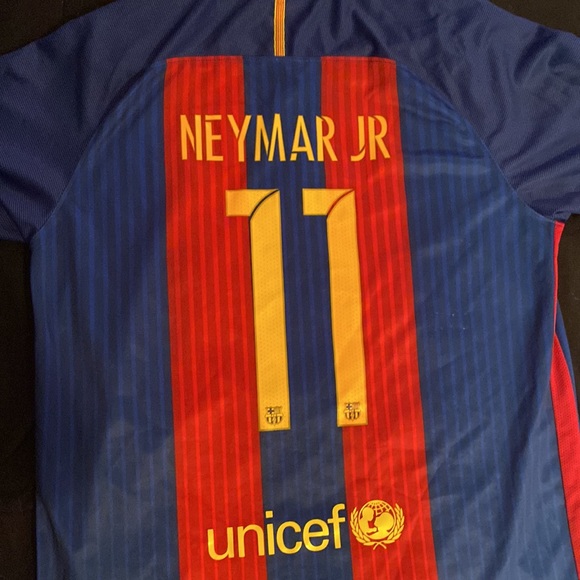 Neymar Barca jersey - Picture 4 of 8